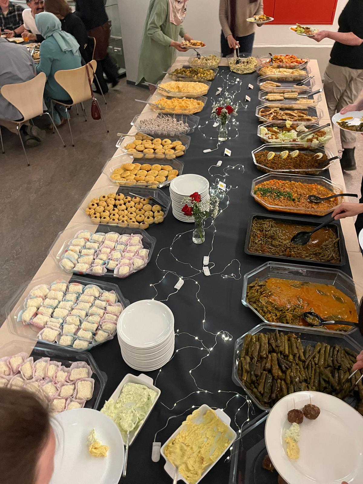 Gemeinsames Fastenbrechen